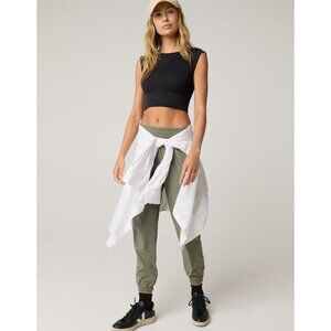 OFFLINE By Aerie Hot Stuff Jogger in Olive NWT